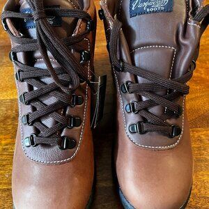 Vasque Women's Hiking Boots (Brown/Size 10 US) NEW with Tags/Box